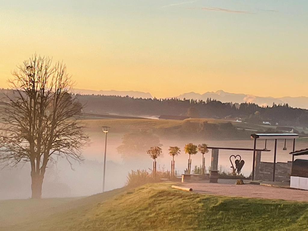 Landgasthaus Zur Linde Pleiskirchen Zewnętrze zdjęcie