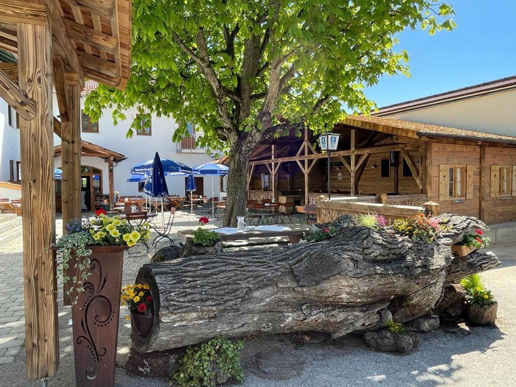 Landgasthaus Zur Linde Pleiskirchen Zewnętrze zdjęcie