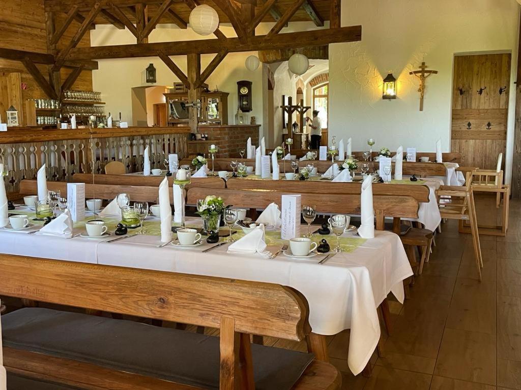 Landgasthaus Zur Linde Pleiskirchen Zewnętrze zdjęcie