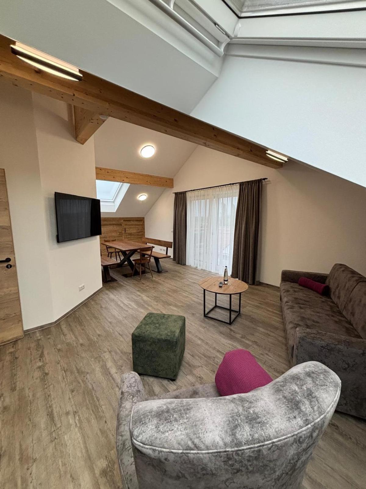 Landgasthaus Zur Linde Pleiskirchen Zewnętrze zdjęcie