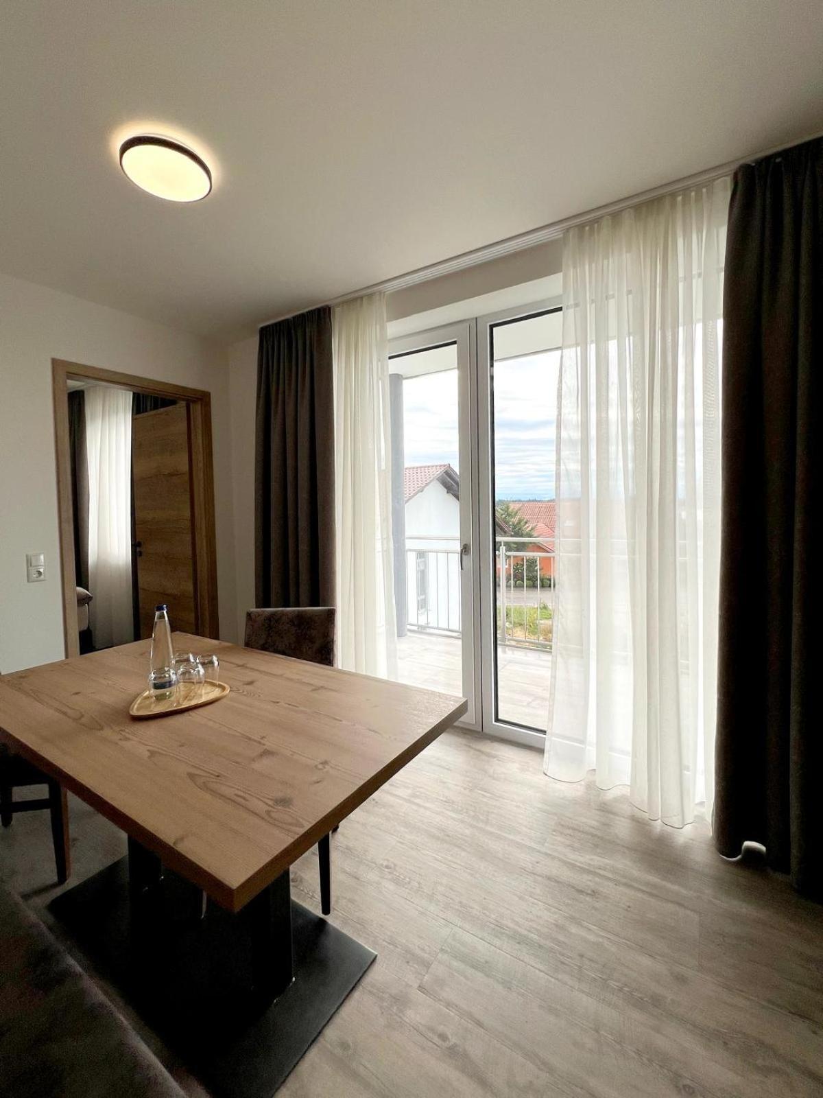 Landgasthaus Zur Linde Pleiskirchen Zewnętrze zdjęcie